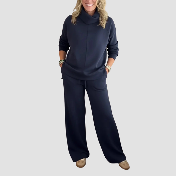 Sofia | Cozy Two-Piece Turtleneck Travel Set